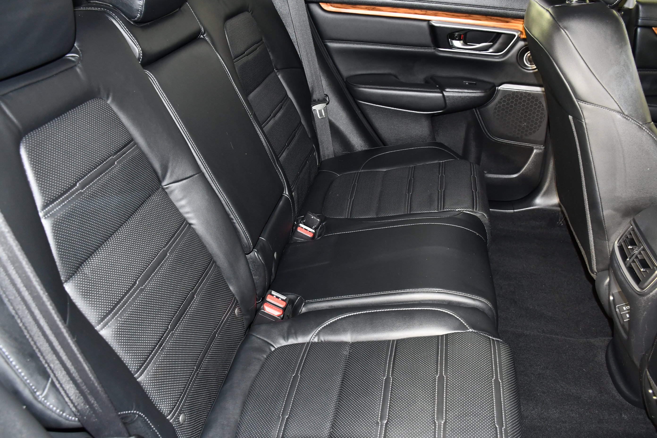 Used 2019 Honda CR-V Touring image 46