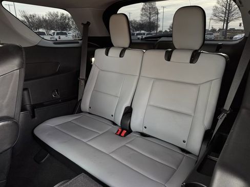 Used 2021 Ford Explorer XLT w/ Equipment Group 202A image 29