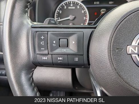 Used 2023 Nissan Pathfinder SL w/ Black Appearance Package FWD image 18