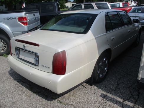 Used 2002 Cadillac De Ville w/ Comfort/Convenience Pkg FWD image 5