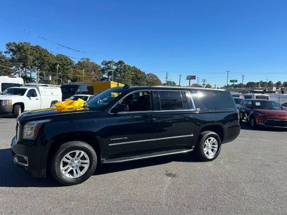 Used 2017 GMC Yukon XL SLT w/ Premium Edition