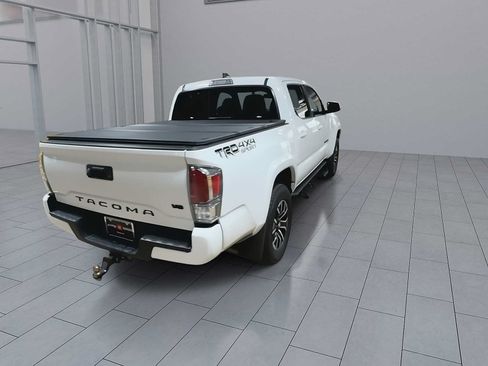 Used 2023 Toyota Tacoma TRD Sport AWD/4WD image 8
