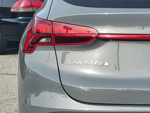 Used 2023 Hyundai Santa Fe SEL image 7