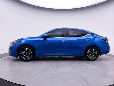 Used 2025 Nissan Sentra SV image 34