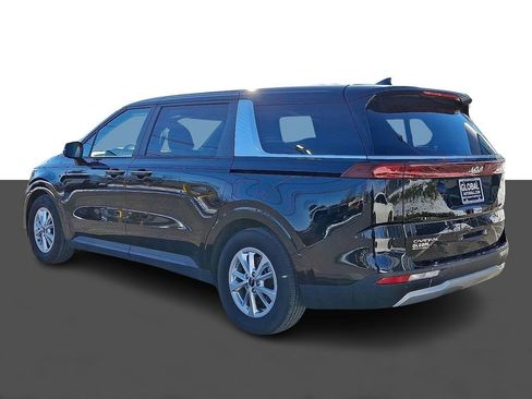 Used 2024 Kia Carnival LX FWD image 5