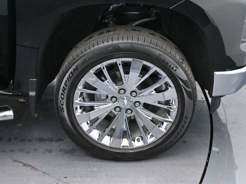 Used 2025 Chevrolet Silverado 1500 LT w/ All Star Edition Plus image 32