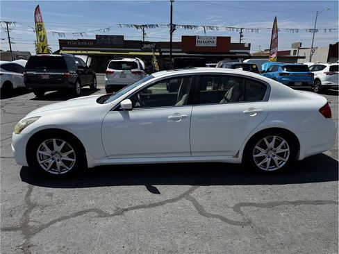 Used 2013 INFINITI G37 Journey w/ Premium Pkg RWD image 2
