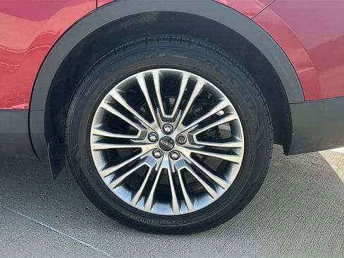 Used 2017 Lincoln MKX Reserve w/ Lincoln MKX Climate Package FWD image 20