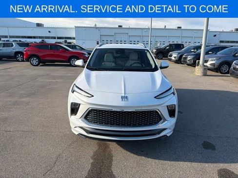 Certified 2024 Buick Encore GX Avenir w/ Avenir Convenience Package AWD/4WD image 3