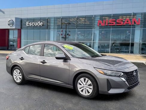 Certified 2025 Nissan Sentra S FWD image 1