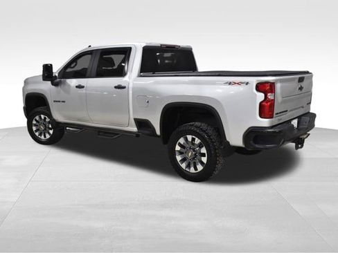 Used 2023 Chevrolet Silverado 2500 Custom w/ Custom Value Package image 7