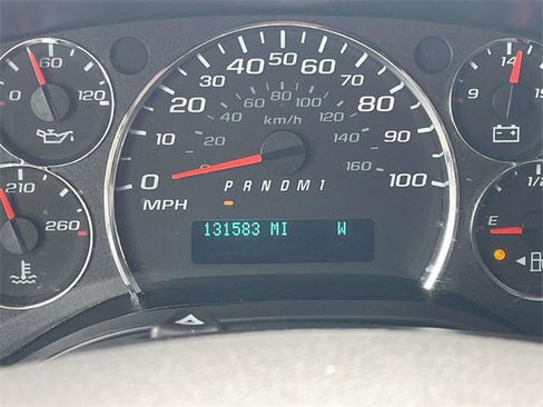 Used 2021 Chevrolet Express 2500 w/ Driver Convenience Package image 26