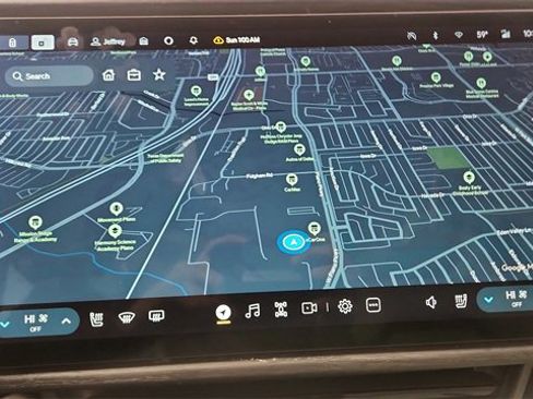 Used 2024 Rivian R1S Adventure image 49