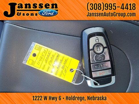 Used 2025 Ford Expedition Active AWD/4WD image 35