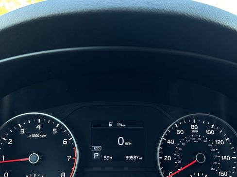 Used 2022 Kia Sportage EX w/ EX Technology Package image 16