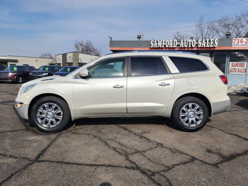 Used 2012 Buick Enclave Premium image 2