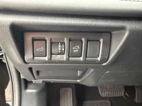 Used 2025 Subaru Outback Wilderness AWD/4WD image 30
