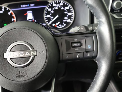 Used 2022 Nissan Rogue SL image 38