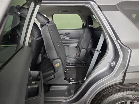 New 2026 Nissan Pathfinder SV image 28