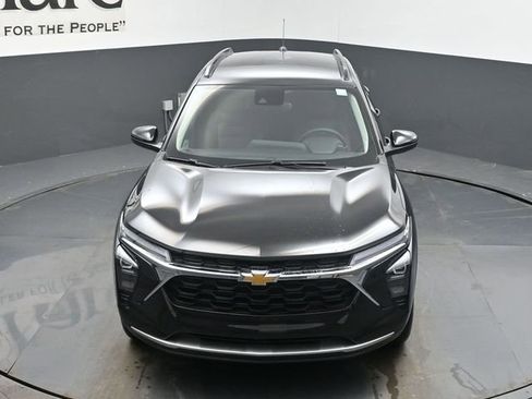 New 2026 Chevrolet Trax LT w/ Driver Confidence Package image 37