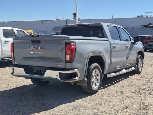 Used 2024 GMC Sierra 1500 SLE w/ Preferred Package image 8