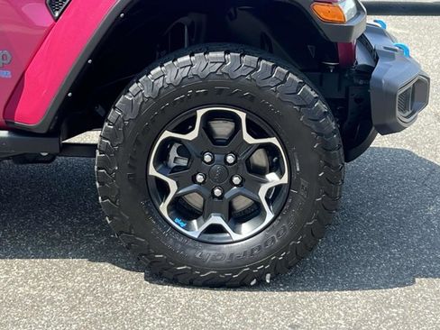 Certified 2022 Jeep Wrangler Unlimited Rubicon 4xe image 6