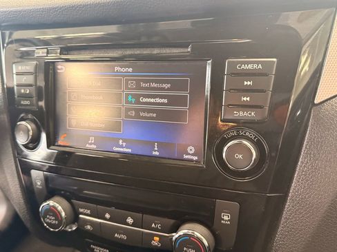 Used 2020 Nissan Rogue Sport SV w/ Technology Package image 29