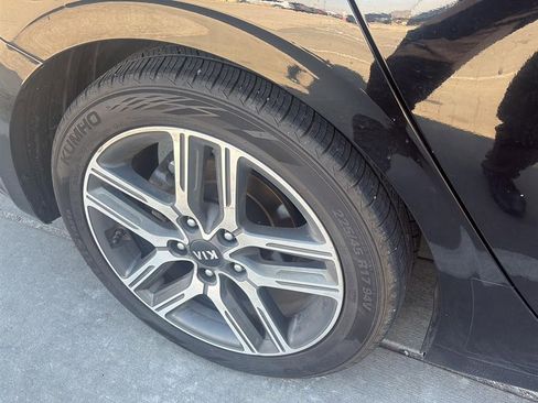 Used 2019 Kia Forte EX image 6