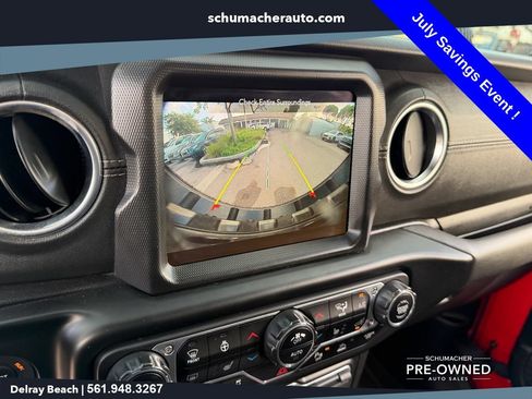 Used 2022 Jeep Wrangler Unlimited Sahara w/ LED Lighting Group AWD/4WD image 19