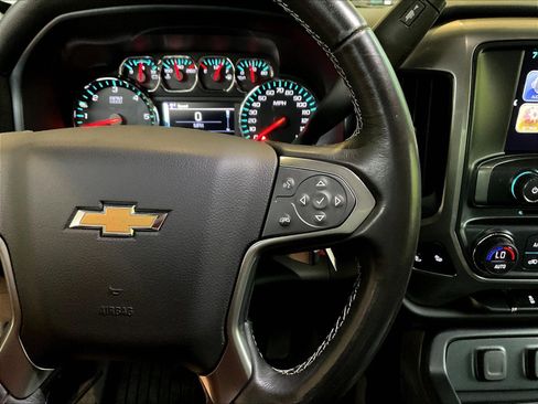 Used 2018 Chevrolet Silverado 1500 LT w/ All Star Edition AWD/4WD image 13
