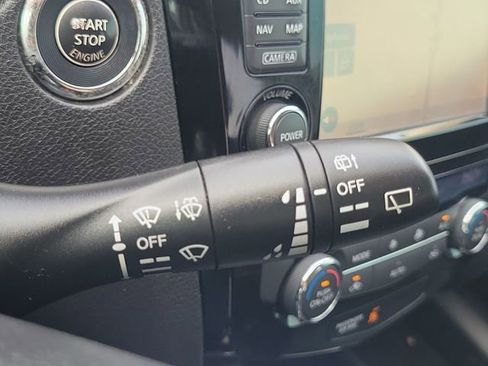 Used 2015 Nissan Rogue SL AWD/4WD image 15