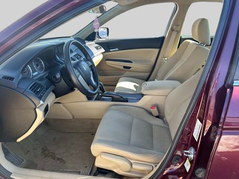 Used 2012 Honda Accord LX image 10