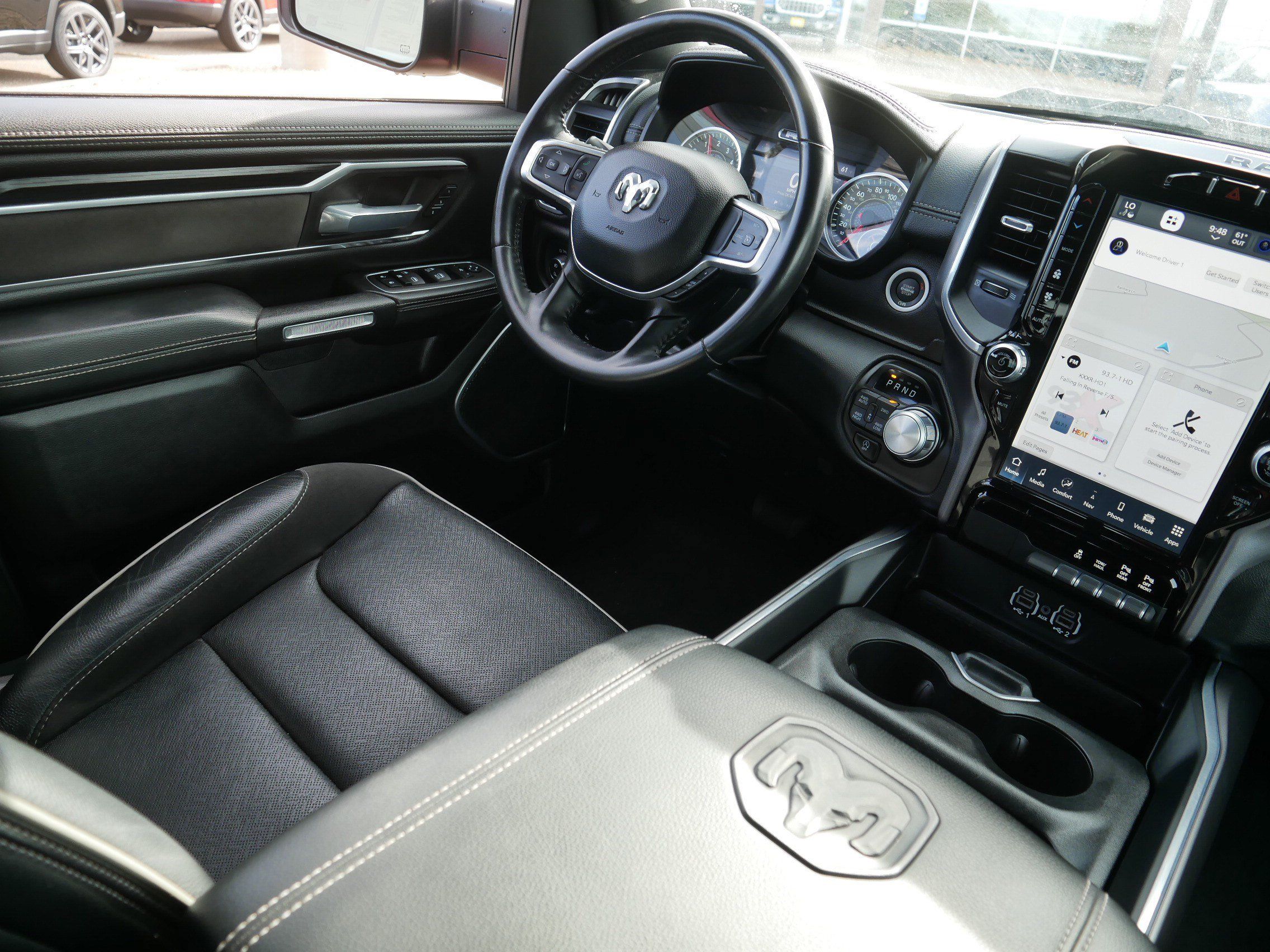 Used 2023 RAM 1500 Laramie AWD/4WD image 9