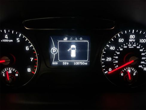 Used 2018 Kia Sorento LX image 11