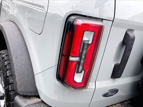 Certified 2024 Ford Bronco Badlands image 27