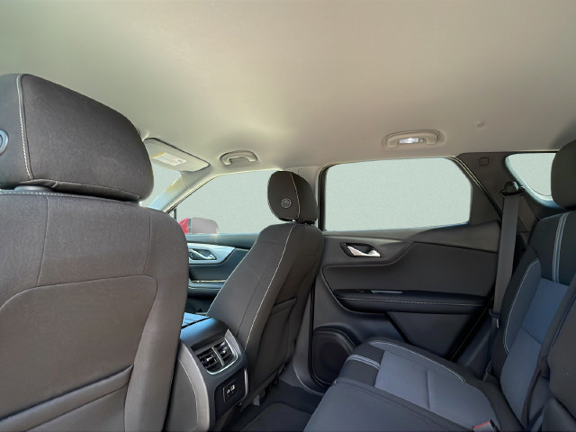 Used 2023 Chevrolet Blazer LT FWD image 16