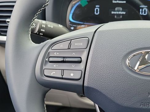 New 2026 Hyundai Venue SEL image 5