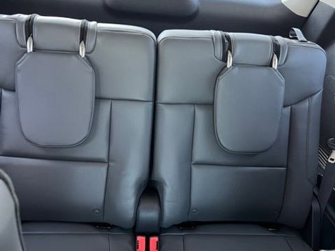 New 2025 Ford Explorer Active w/ Active Comfort Package image 14