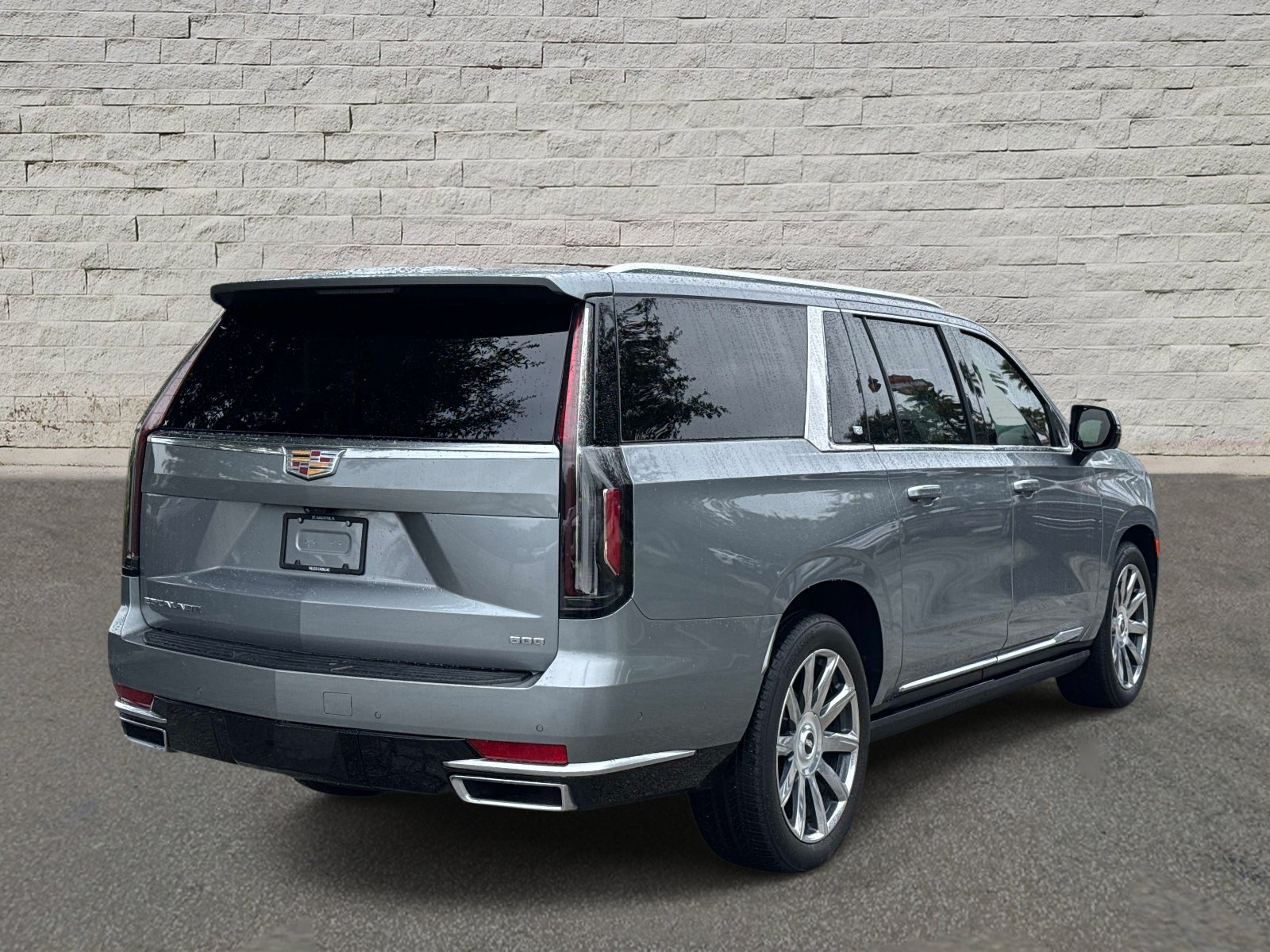 Used 2024 Cadillac Escalade ESV Premium Luxury Platinum AWD/4WD image 5