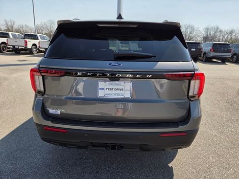 New 2026 Ford Explorer Active image 40