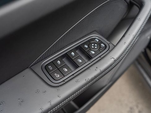 New 2026 Porsche Macan GTS Electric AWD/4WD image 31