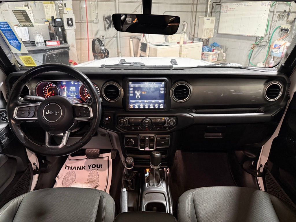 Used 2019 Jeep Wrangler Unlimited Sahara w/ Uconnect 4C Nav & Sound Group AWD/4WD image 7