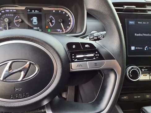 Used 2022 Hyundai Tucson SEL image 17