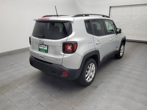 Used 2020 Jeep Renegade Latitude w/ Cold Weather Group AWD/4WD image 9