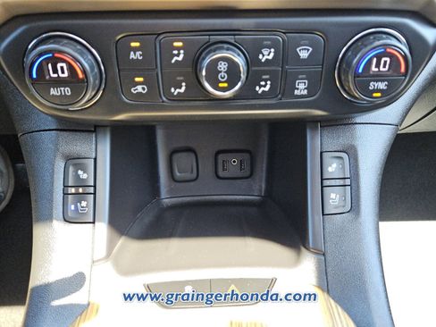 Used 2018 GMC Acadia Denali w/ Technology Package image 17