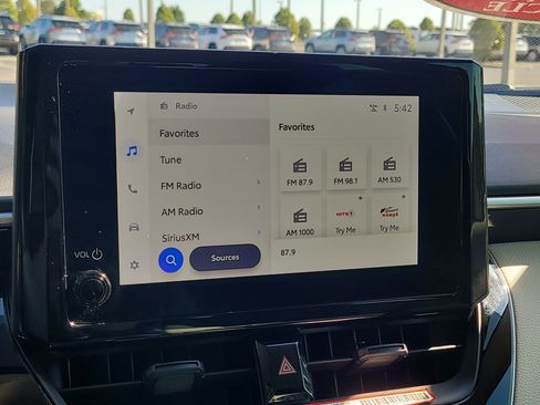 Certified 2025 Toyota Corolla LE image 24