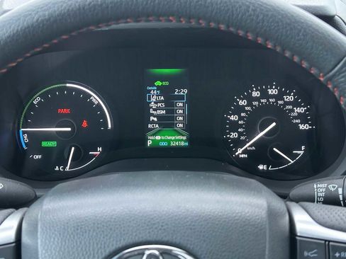 Used 2023 Toyota Sienna XSE image 25