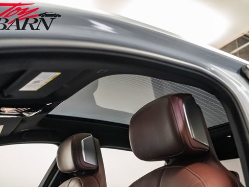 Used 2023 BMW 760i xDrive image 26