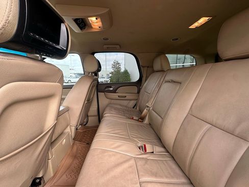 Used 2013 Chevrolet Tahoe LS w/ Convenience Package image 9