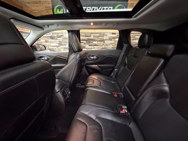 Used 2020 Jeep Cherokee Limited AWD/4WD image 31